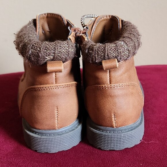 Wonder Nation Baby Girl Sweater Boot, Size 6 - Picture 4 of 8